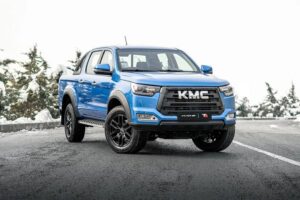 مقایسه فنی KMC T8 با رقبای هم‌رده؛ چرا T8 در بازار آفرود ایران محبوب است؟